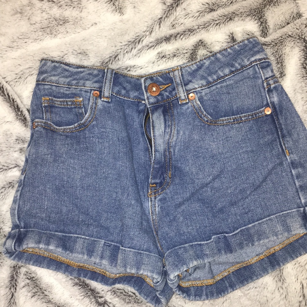 Hi rise denim shorts